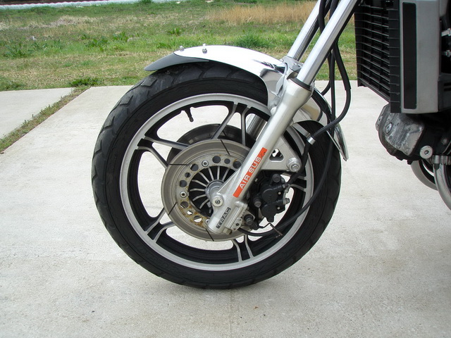 Купить мотоцикл Honda VF750 Magna 1982 фото 12